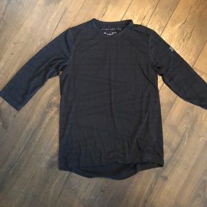 Under Armour fitted 3/4 sleeve Black Medium